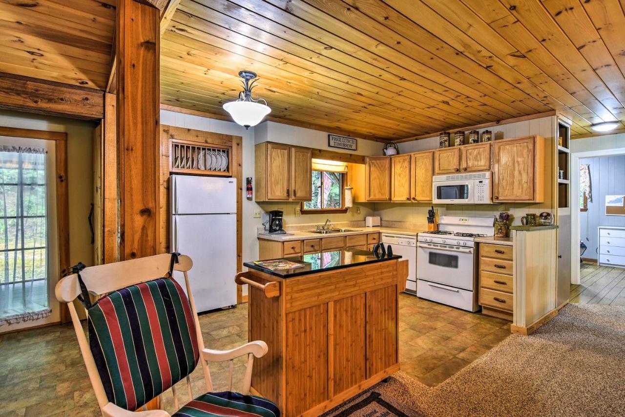 Robbinsville Cabin With Deck 3 Mi To Fontana Lake! Buitenkant foto